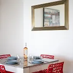 Appartement Le Berkeley, Renove 1 Chambre, Front De Mer, Parking, Ac Menton