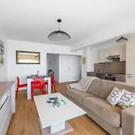 Appartement Le Berkeley, Renove 1 Chambre, Front De Mer, Parking, Ac
