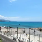 Appartement Le Berkeley, Renove 1 Chambre, Front De Mer, Parking, Ac Menton